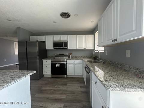 1430 Ron Road, Jacksonville FL - photo 10 of 18
