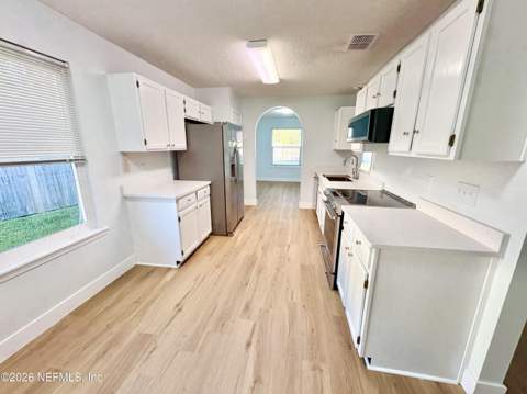 5503 Blue Pacific Drive, Jacksonville FL - photo 10 of 30