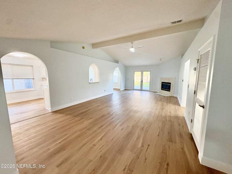 3 bedroom Single Family Residence at 5503 Blue Pacific Drive, Brookhollow, Jacksonville — photo 5