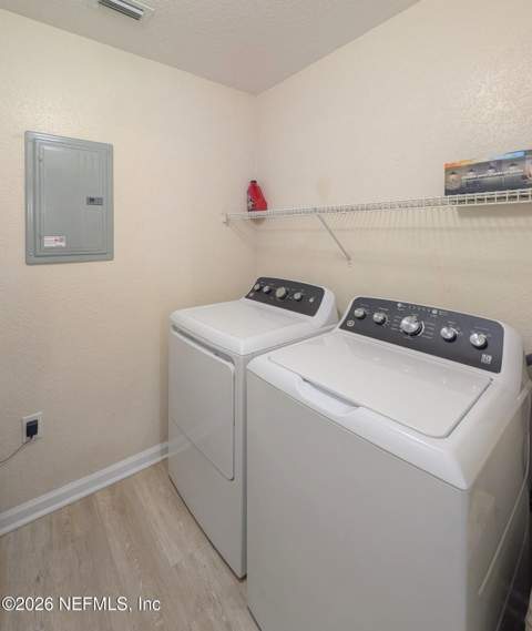 10075 Gate Parkway #302, Jacksonville FL - photo 24 of 33