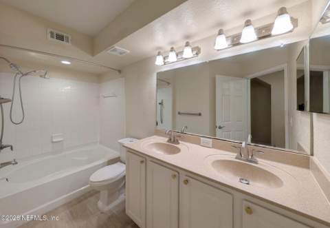 10075 Gate Parkway #302, Jacksonville FL - photo 16 of 33