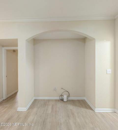 10075 Gate Parkway #302, Jacksonville FL - photo 8 of 33