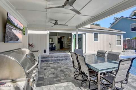 1382 Eastwind Drive, Jacksonville Beach FL - photo 24 of 32