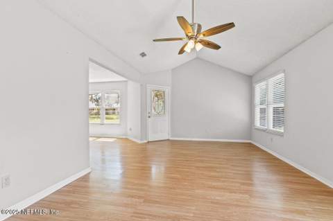 2405 Bluffton Drive, Jacksonville FL - photo 8 of 39