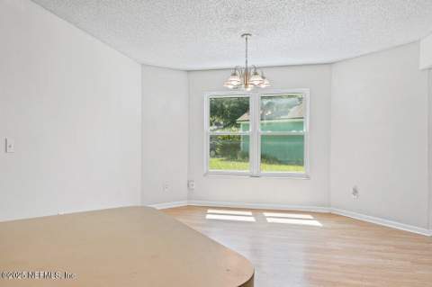 2405 Bluffton Drive, Jacksonville FL - photo 19 of 39