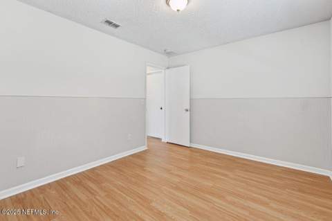 2405 Bluffton Drive, Jacksonville FL - photo 24 of 39