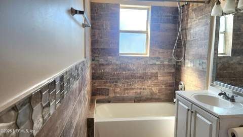 536 S 2nd Avenue, Jacksonville Beach FL - photo 16 of 35