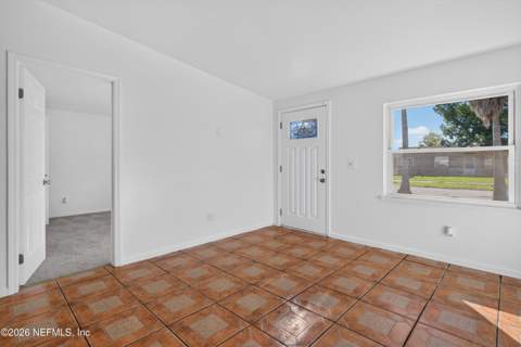 2227 Dumfries Circle, Jacksonville FL - photo 12 of 38