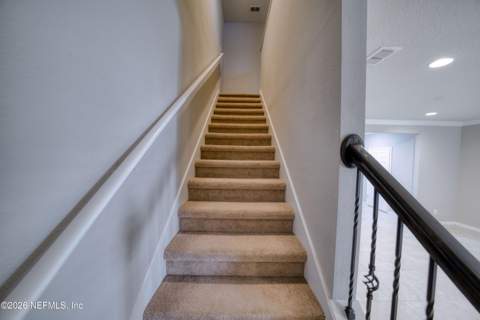7030 Berrybrook Drive, Jacksonville FL - photo 18 of 40