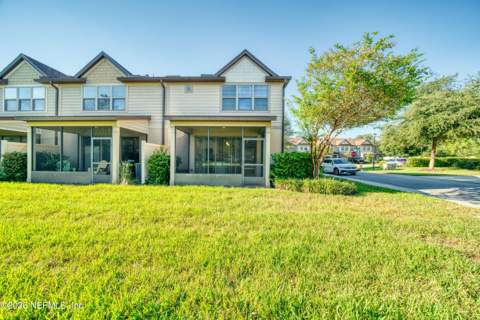 7030 Berrybrook Drive, Jacksonville FL - photo 6 of 40