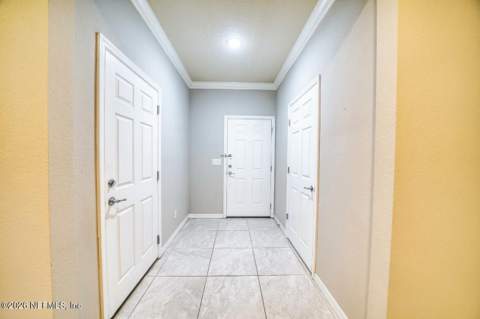 7030 Berrybrook Drive, Jacksonville FL - photo 14 of 40