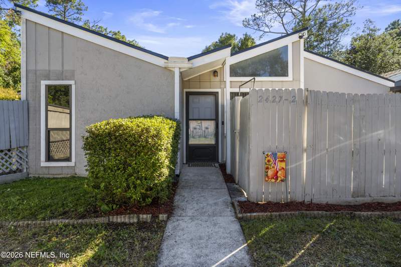 2 bedroom Townhouse at 2427 Whispering Woods Boulevard #2, Whispering Woods, Jacksonville — photo 2