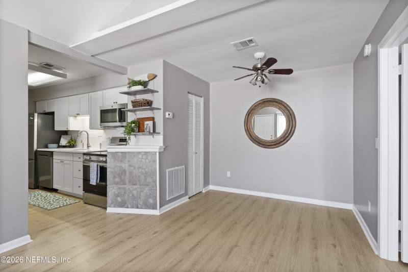 2 bedroom Townhouse at 2427 Whispering Woods Boulevard #2, Whispering Woods, Jacksonville — photo 4