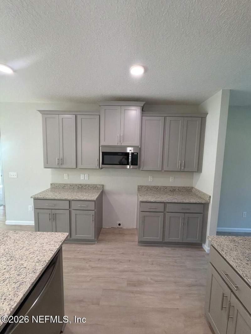 4 bedroom Single Family Residence at 360 Polk Road, Duval Station Fischer, Jacksonville — photo 2