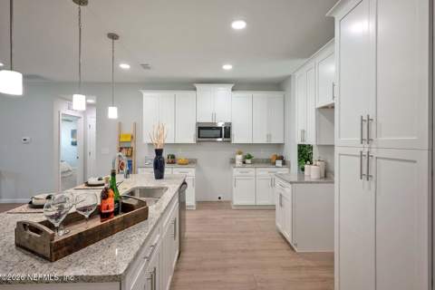 375 Jet Street, Jacksonville FL - photo 10 of 23