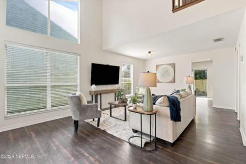 11736 Valley Garden Drive, Jacksonville FL - photo 10 of 32