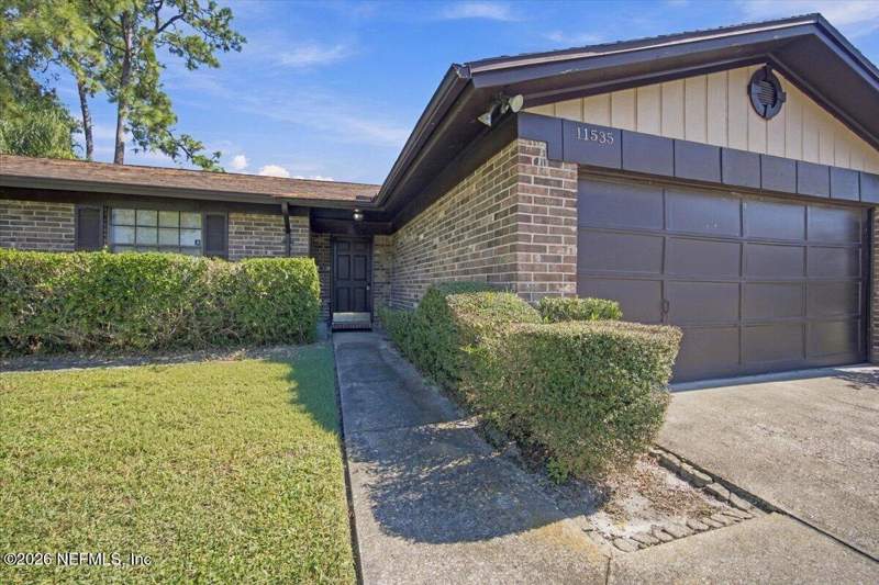 3 bedroom Single Family Residence at 11535 Dandelion Way, Mandarin Lakes, Jacksonville — photo 2