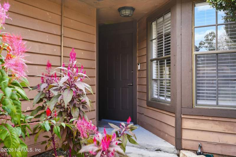 2 bedroom Townhouse at 11436 Squire Way Lane, Villages Of Mandarin, Jacksonville — photo 2