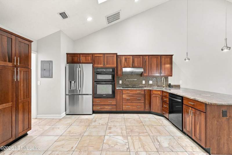 2 bedroom Townhouse at 11436 Squire Way Lane, Villages Of Mandarin, Jacksonville — photo 5