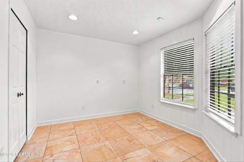 11436 Squire Way Lane, Jacksonville FL - photo 11 of 26