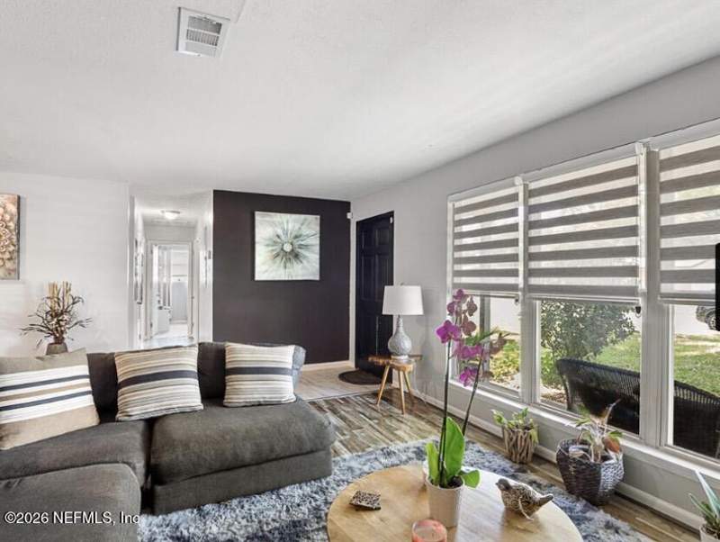 3 bedroom Single Family Residence at 4203 Dayrl Road, Santa Monica, Jacksonville — photo 3