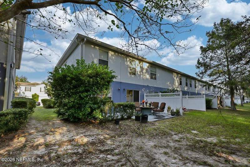 3 bedroom Townhouse at 880 Black Cherry Drive #880, Crossings At Cypress Trace, St. Johns — photo 4