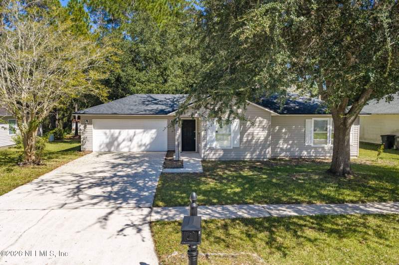 2 bedroom Single Family Residence at 6935 Kettle Creek Drive, Plum Tree, Jacksonville — photo 2