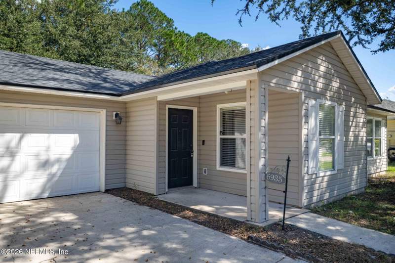2 bedroom Single Family Residence at 6935 Kettle Creek Drive, Plum Tree, Jacksonville — photo 4