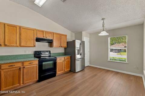 6935 Kettle Creek Drive, Jacksonville FL - photo 7 of 27