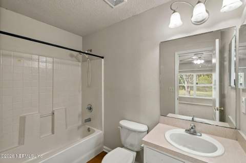 6935 Kettle Creek Drive, Jacksonville FL - photo 18 of 27