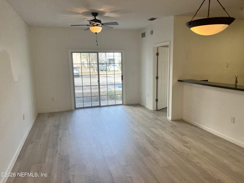 2 bedroom Condominium at 8226 Green Parrot Road #105, Summer Key Condos, Jacksonville — photo 3