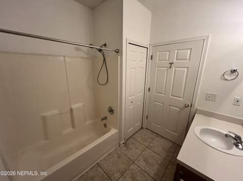 8226 Green Parrot Road #105, Jacksonville FL - photo 15 of 28