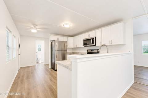208 Navajo Street, Satsuma FL - photo 9 of 28