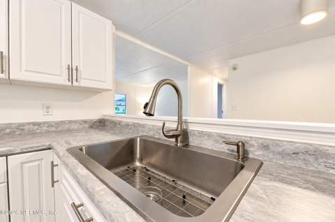 208 Navajo Street, Satsuma FL - photo 12 of 28