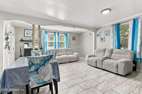 3323 Columbus Avenue, Jacksonville FL - photo 7 of 34