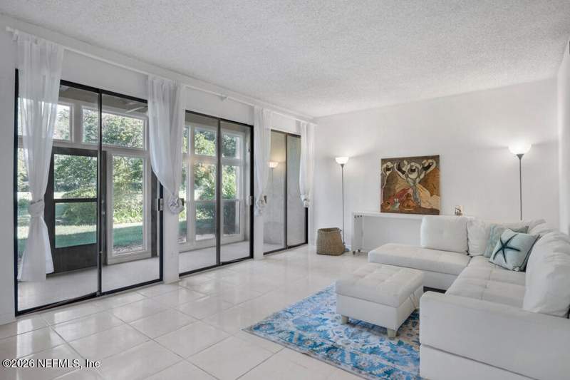 2 bedroom Condominium at 7619 Las Palmas Way #248, Las Palmas, Jacksonville — photo 2