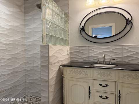 2623 Lynnhaven Terrace, Jacksonville FL - photo 9 of 24