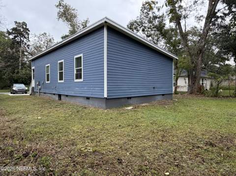 3230 Deason Avenue, Jacksonville FL - photo 9 of 34