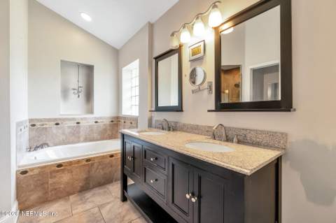 2502 Winged Elm Drive, Jacksonville FL - photo 14 of 24