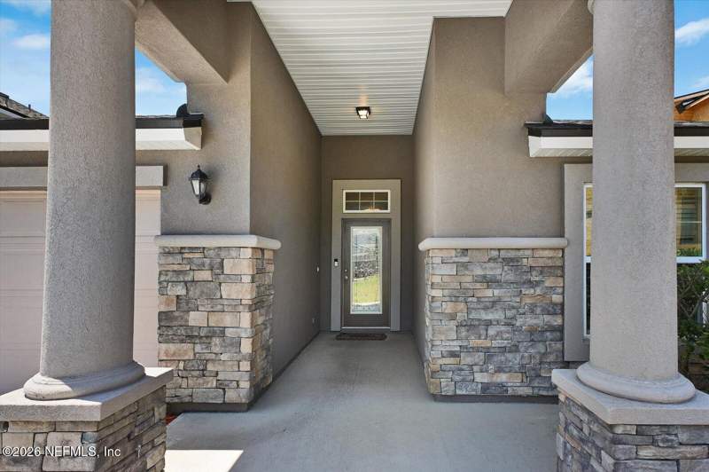 4 bedroom Single Family Residence at 8306 Pepper Lake Court, Lakeside At Merrill, Jacksonville — photo 3