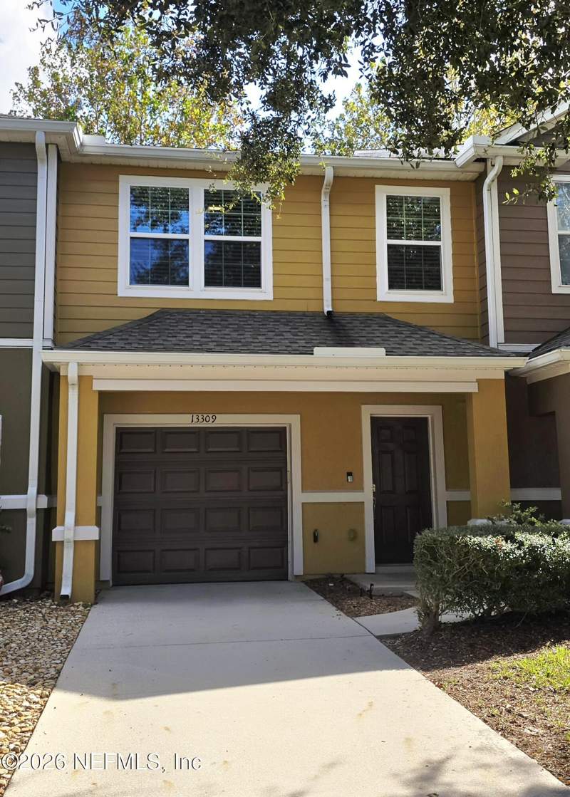 3 bedroom Townhouse at 13309 Solar Drive, Verano At Bartram Park, Jacksonville — photo 2