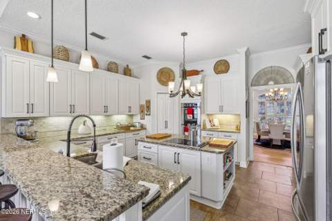2137 Salt Myrtle Lane, Fleming Island FL - photo 16 of 66