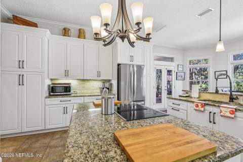2137 Salt Myrtle Lane, Fleming Island FL - photo 18 of 66