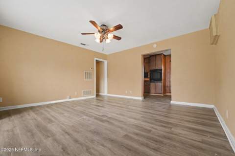 6329 Cherry Laurel Drive, Jacksonville FL - photo 11 of 35
