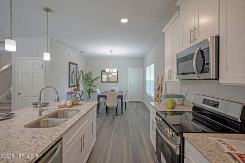 13784 Coral Drive, Jacksonville FL - photo 16 of 34