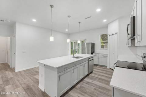 506 E Bay Street, Palatka FL - photo 13 of 34