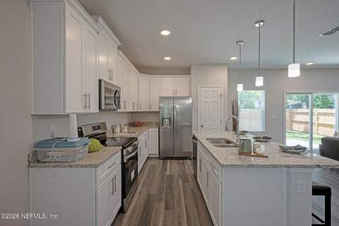 13784 Evergreen Drive, Jacksonville FL - photo 11 of 33