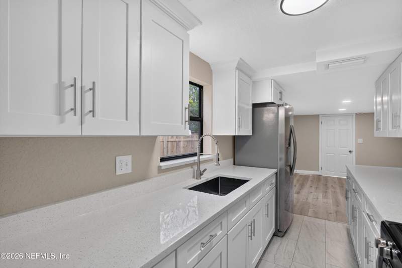 3 bedroom Single Family Residence at 8334 Susie Street, Jacksonville Heights, Jacksonville — photo 4