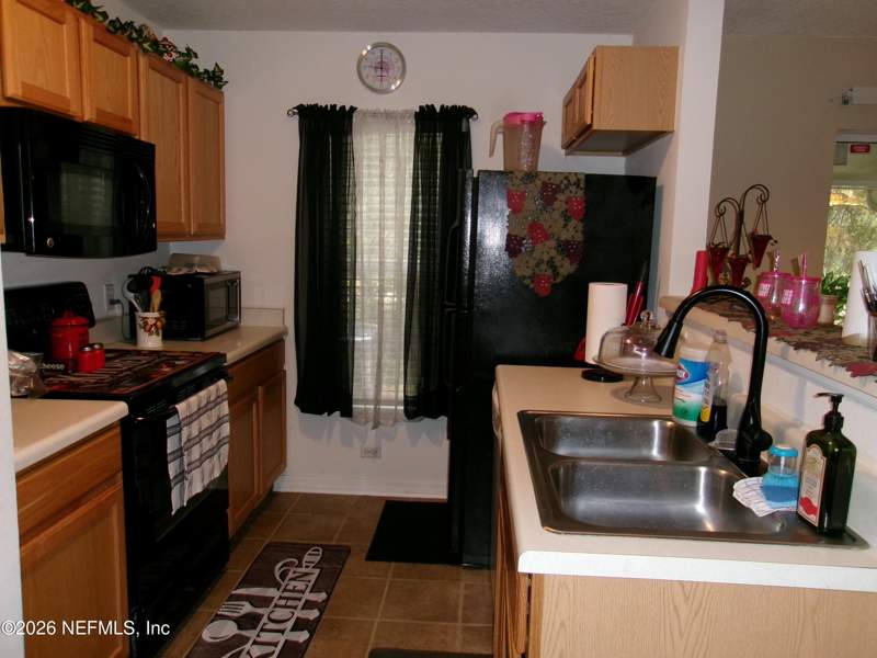 3 bedroom Townhouse at 3734 Verde Gardens Circle, Verde Gardens, Jacksonville — photo 4
