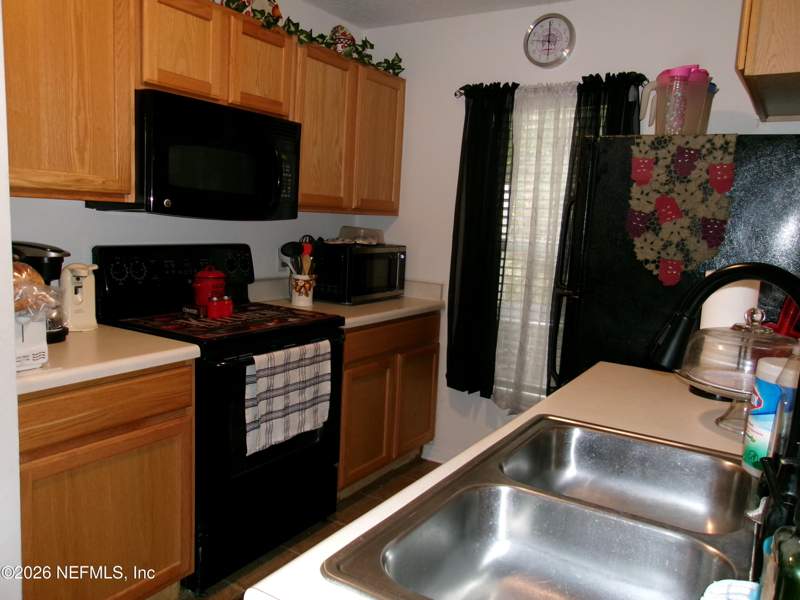 3 bedroom Townhouse at 3734 Verde Gardens Circle, Verde Gardens, Jacksonville — photo 5
